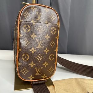 LOUIS VUITTON AUTHENTIC GANGE. WITH DUST BAG.